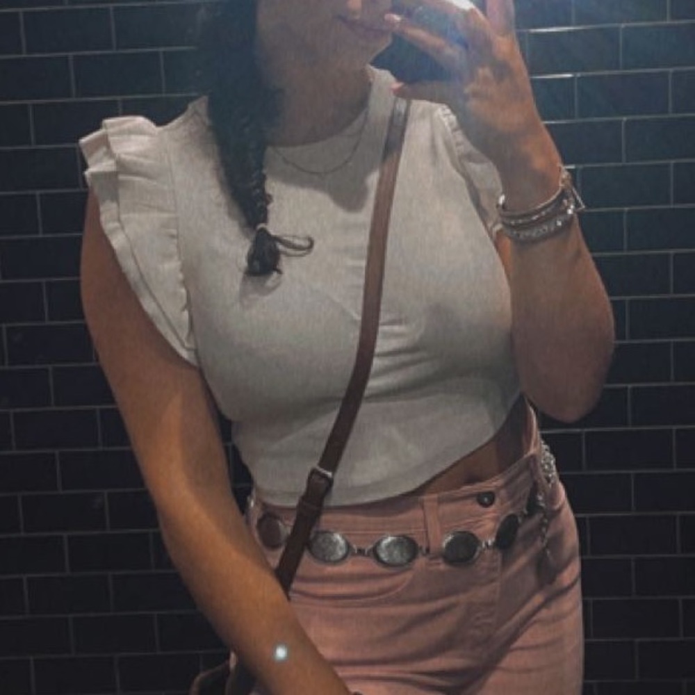 Ruffle Cropped tee - Picture 2 of 2